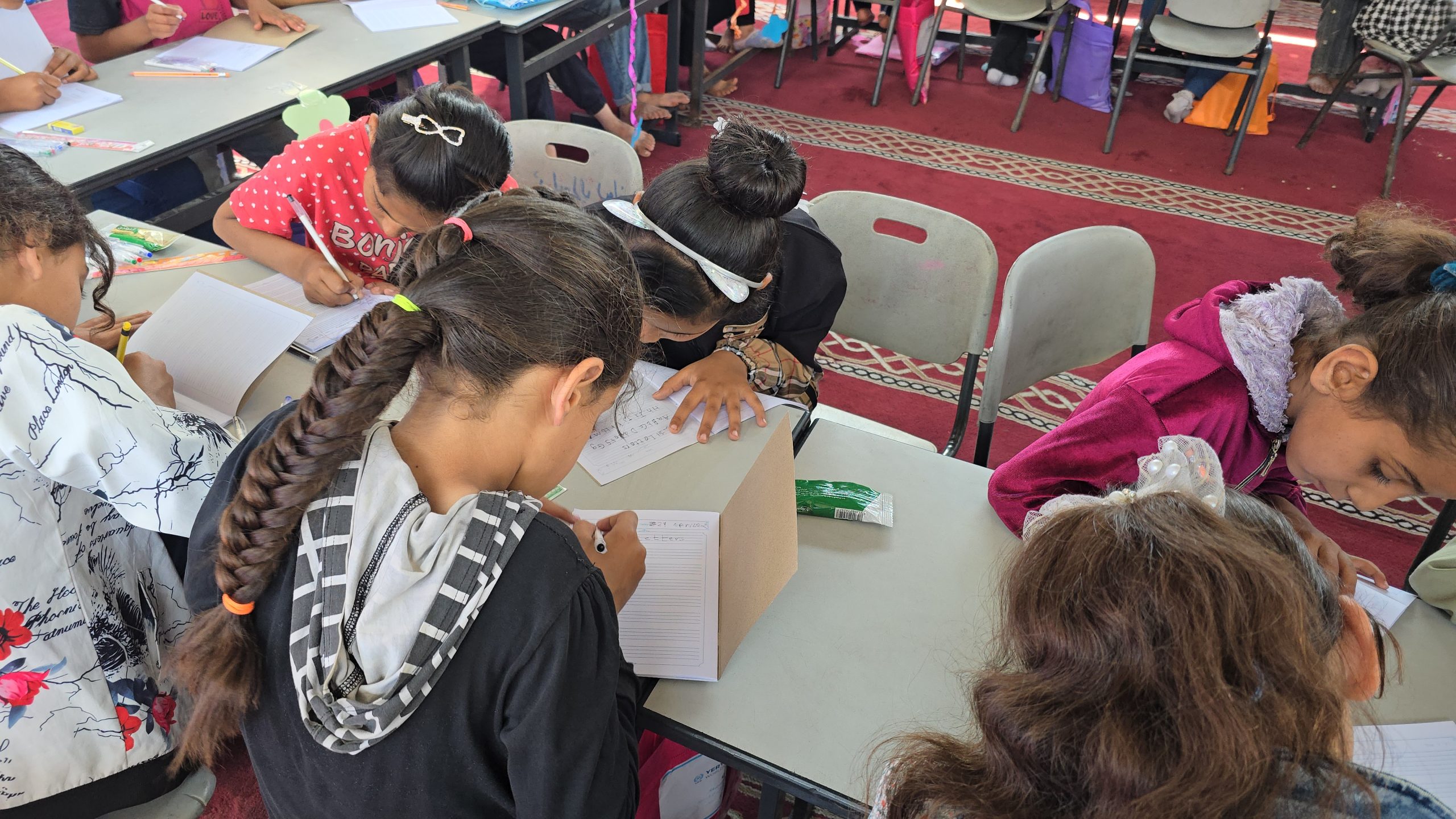 sekolah darurat gaza